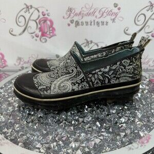 Wind river duck boots slip on paisley Black and White Paisley Slip-On Shoes
